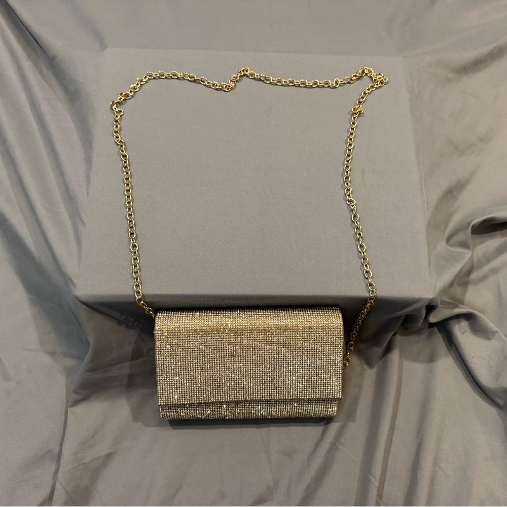Elegant Gold Chain Evening Bag